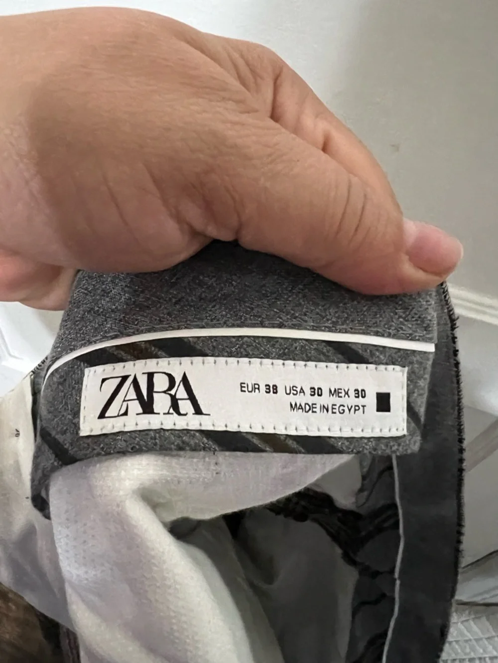 Zara Classic Men's Plaid Dress Pants in Brown